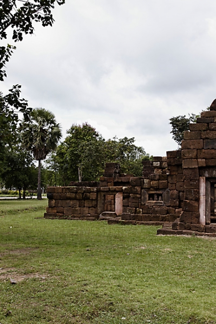 Prasat Sa Kamphaeng Noi-011
